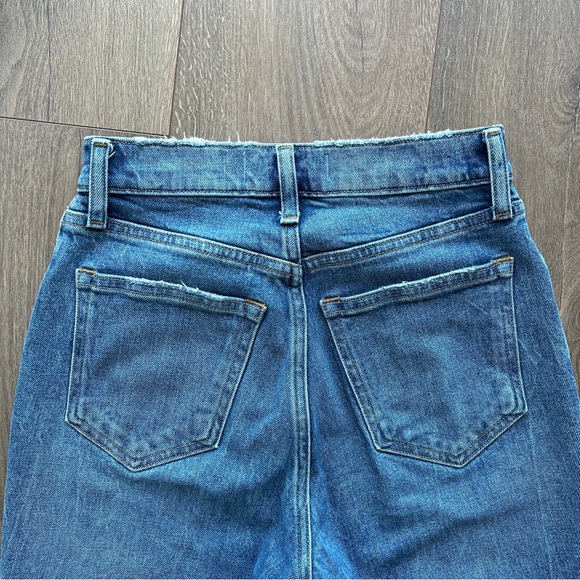 Abercrombie Ultra High Rise Vintage Flare Jean Size 25 Short - Picture 2 of 15